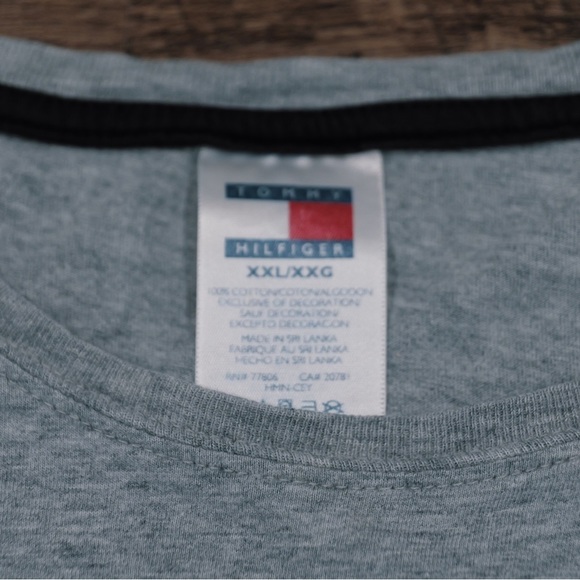 Tommy Hilfiger Grey Short Sleeve Tee XXL​ - Picture 3 of 3